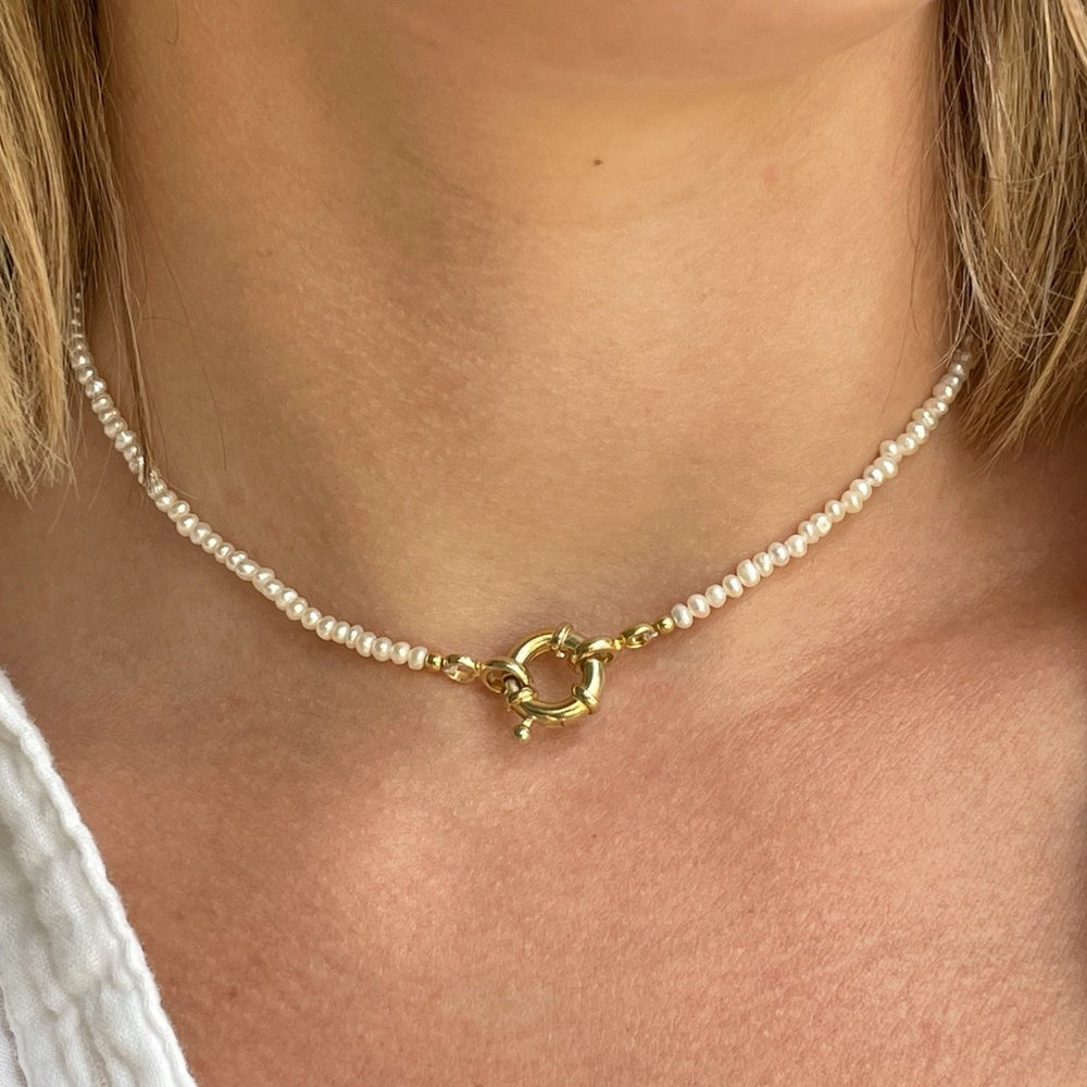Gold pearl choker necklace